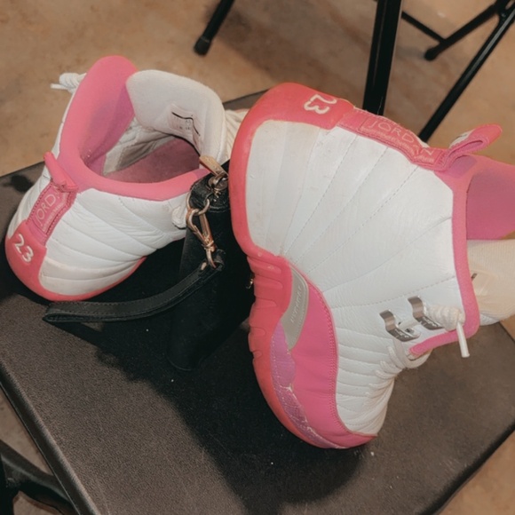 ***STILL AVAILABLE***- Air Jordan Retro 12 Vivid Pink Valentines Day Drop - Picture 6 of 14